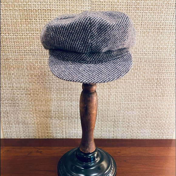 Vintage Accessories - 🌟HP🌟VTG Gray Tweed Newsboy Cap by Fischler Made in Austria